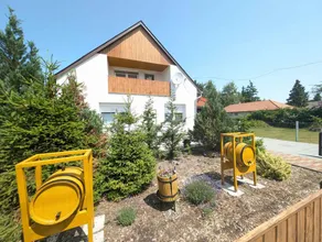 Charming holiday home with terrace & garden | Pets allowed - Image 2