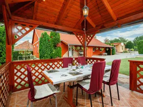 Children-friendly ample holiday home with garden, private pool & terrace - Image 2