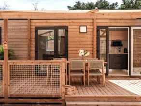 Familienorientiertes Mobilheim mit beheiztem Pool und Terrasse - Image 5