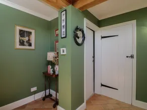 Cottage with garden - Image 3