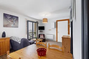 Apartment 'Capcir' with Mountain View, Shared Terrace and Wi-Fi - Image 5