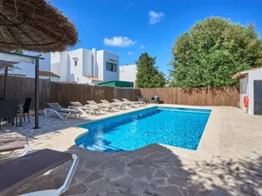 Fully equipped nice house with garden, private pool & barbeque | Beach nearby - Image 3