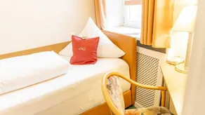 Holiday apartment with jacuzzi, sauna & garden | Perfect for remote work - Image 3