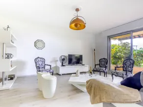 Appartement de vacances avec terrasse, jardin et piscine | Vue mer | Avec animaux acceptés - Image 5
