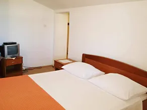 Beautiful flat with terrace - Image 3