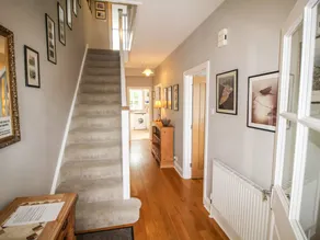Child-friendly charming cottage with garden | Beach view | Pets allowed - Image 2