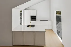 House with barbecue, jacuzzi & terrace - Image 3