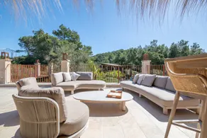Fully equipped ample finca with pool, terrace & garden | Sea view - Image 4