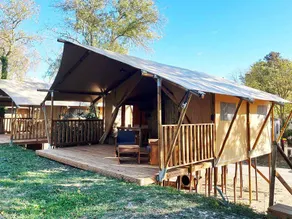Tent with heated pool, terrace & barbecue - Image 3
