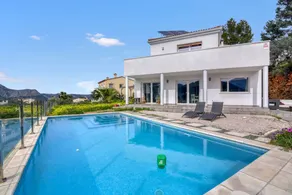 VillaSol – Peaceful House with Private Pool and Mountain Views - Image 2