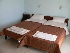 Studio Apartment 'Apraos Bay Hotel 14' with Sea View, Wi-Fi and Air Conditioning - Image 4