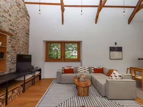 Family-oriented nice cottage with hot tub & garden | Dogs allowed - Image 4