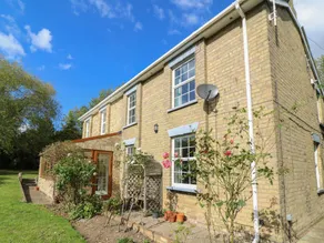 Family-oriented cottage with garden | Pets allowed - Image 3