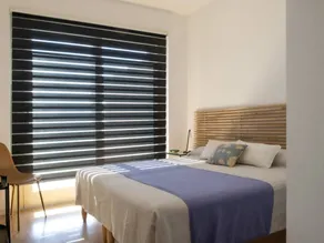 Flat with pool | Lake view - Image 3