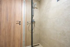 Apartment | Water view - Image 4