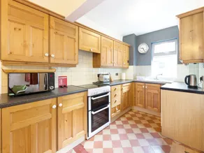 Family-friendly cottage with terrace & garden | Dogs allowed - Image 5