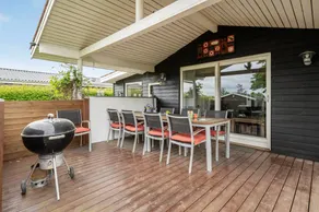 Pleasant holiday home with barbeque, terrace & garden | Pet-friendly - Image 3