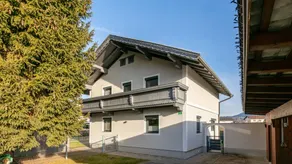 Maison avec barbecue, jardin et sauna - Image 2