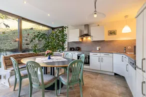 Flat with garden & terrace | Garden view - Image 2