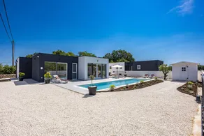 Splendida villa adatta alle famiglie con piscina privata, giardino e griglia | Accetta animali domestici - Image 5