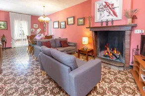 Fully equipped holiday home with terrace, barbeque & garden | Garden view - Image 3