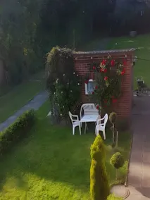 Appartamento con giardino | Vista sul giardino - Image 2