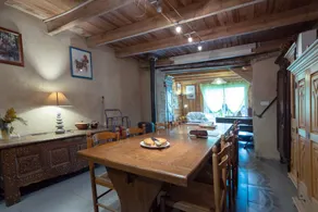 Cottage with BBQ & garden - Image 2