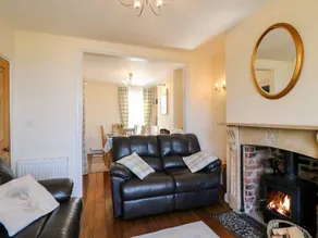 Cottage with garden | Beach view - Image 5