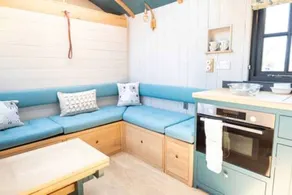 Charming Shepherd Huts with Shared Pool near Cranborne Chase in Dorset - Image 2