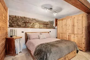Studio 'The Deer House' with Shared Garden and Wi-Fi - Image 5