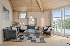 Fully equipped lovely house with sauna, barbeque & hot tub | Next to the beach | Pet-friendly - Image 4