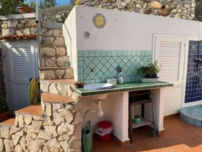 Villa avec jardin, barbecue et terrasse | Vue sur l'eau - Image 2