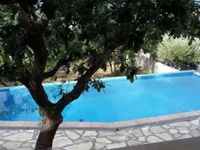 Holiday apartment with terrace, BBQ & garden - Image 2