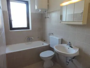 Holiday apartment with garden & terrace - Image 4