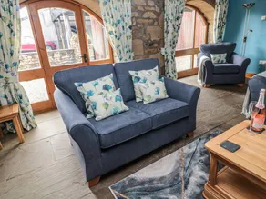 Child-friendly cottage with garden - Image 5