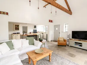Fully equipped charming cottage with BBQ & garden | Pet-friendly - Image 5