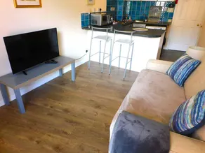 Holiday apartment | Near Kelvingrove Art Gallery and Museum | Good for workation - Image 2
