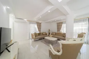 Villa with pool - Image 4