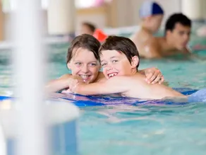 Child-friendly lovely letting with terrace, heated pool & sauna - Image 3