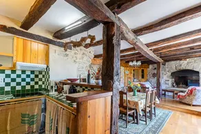 Cottage with garden, BBQ & terrace | City view - Image 5