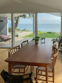True atmosphere with sea view and beach - Image 3