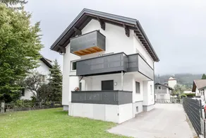 Apartamento vacacional con terraza - Image 2