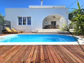 Pool house with exotic garden - Image 3