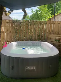 Child-friendly charming holiday apartment with garden, hot tub & barbeque | Garden view | Suitable for remote work - Image 4