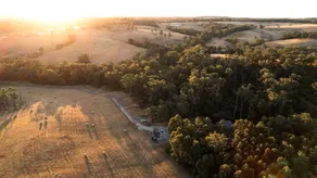 Secluded Tiny Home with Bird-Watching Hut near Loch, Victoria - Image 4