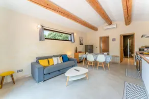 Cottage 'Saumane, Petite Bergerie' with Private Pool, Wi-Fi and Air Conditioning - Image 4