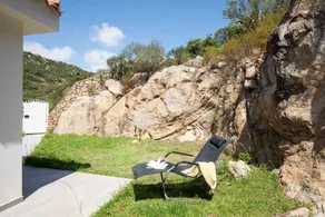 Appartement avec barbecue, terrasse et jardin - Image 2