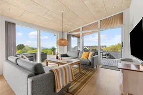 Fully equipped charming holiday home with terrace, sauna & barbeque | Sea view - Image 5