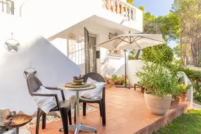 Studio with pool, garden & terrace | Mountain view - Image 3