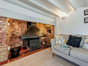 Fully equipped cottage with garden | Dogs allowed - Image 3